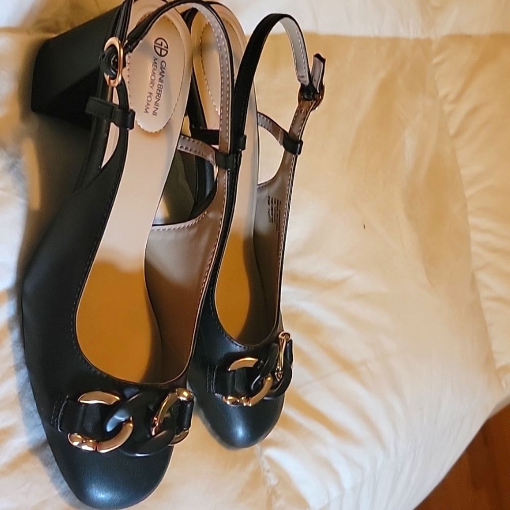 Dress Shoes with chunky heel